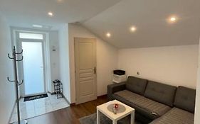Studio Privee Vesoul -Wifi,Tv,Clim,Parking Gratuit