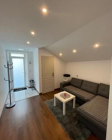 Studio Privee Vesoul -Wifi,Tv,Clim,Parking Gratuit Buitenkant foto