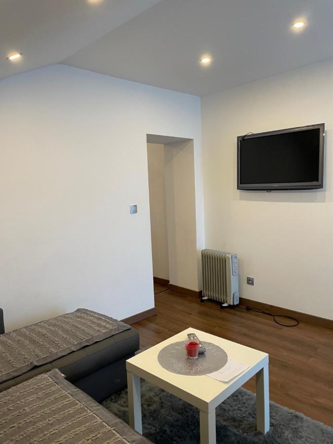 Studio Privee Vesoul -Wifi,Tv,Clim,Parking Gratuit Buitenkant foto